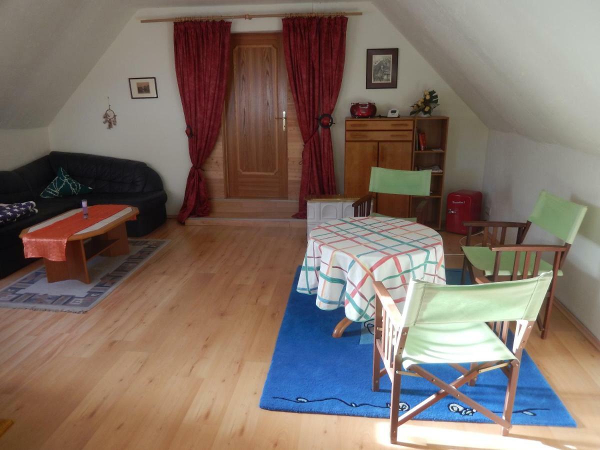 Ferienhaus Am Reitbauernhof Luckyranch Mellach  المظهر الخارجي الصورة